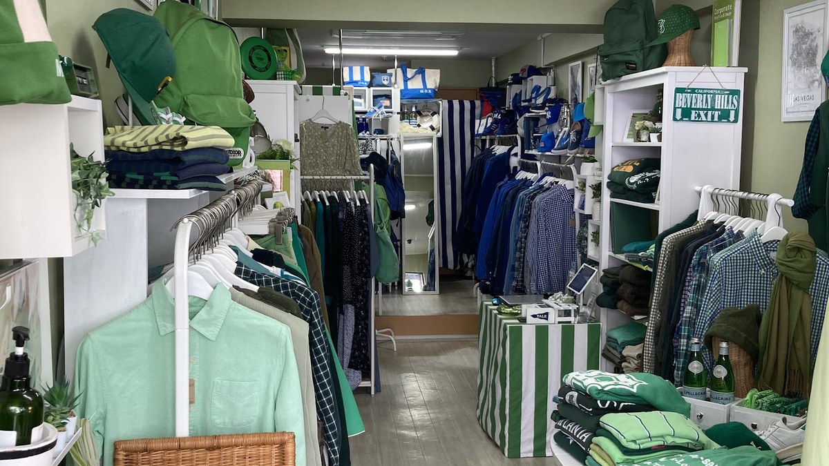 M.O.S used clothing green & blue｜店内の様子