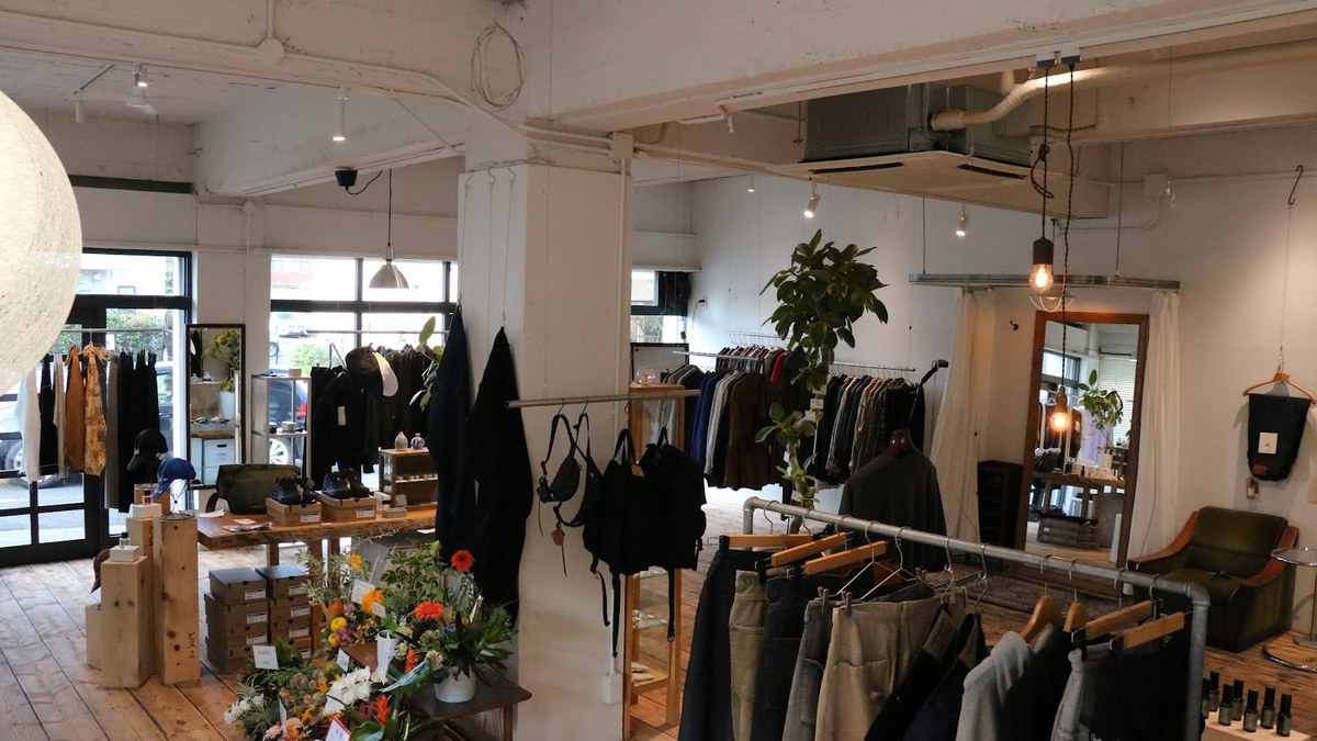 kawl.（カウル）select used clothing｜店舗の様子