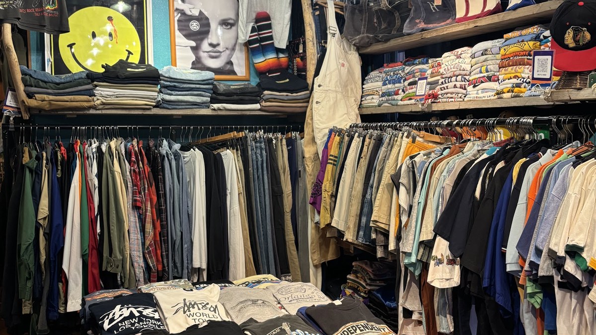 八王子古着屋 HUTTE｜店舗の様子