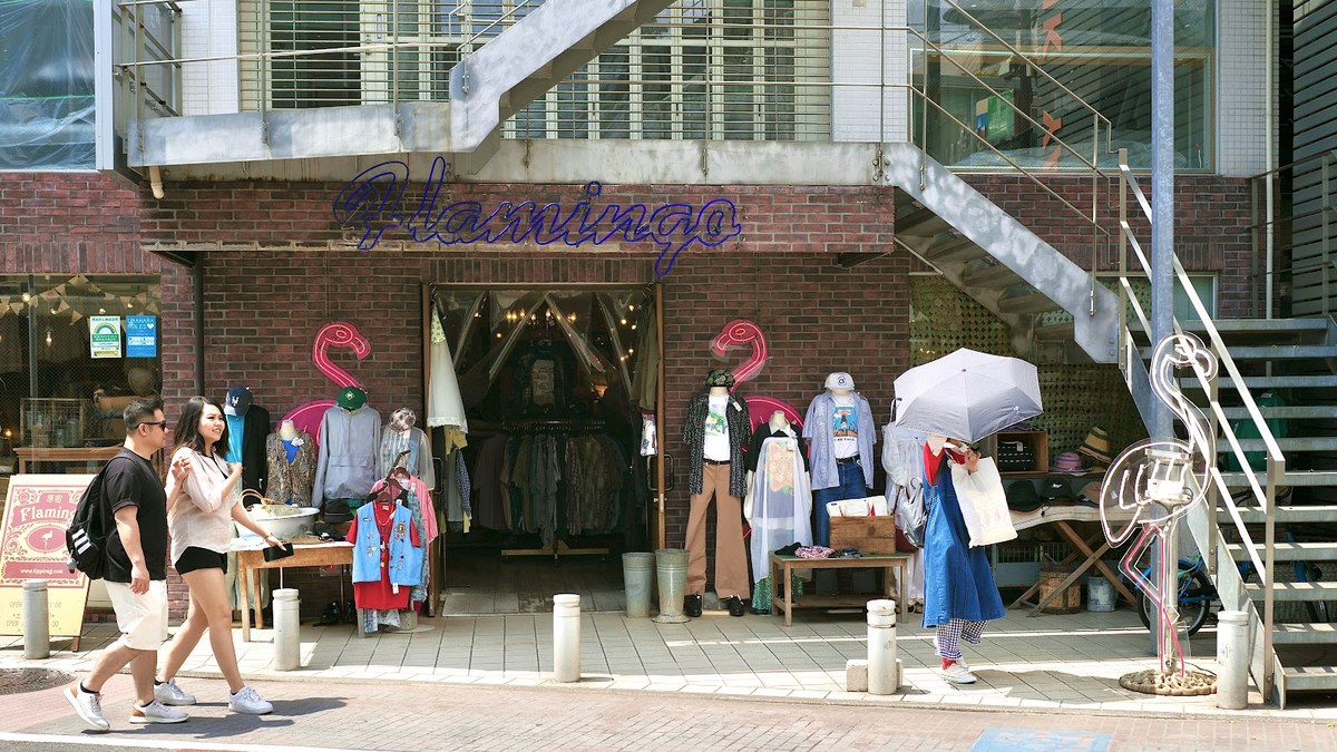 フラミンゴ 原宿店｜店舗の様子