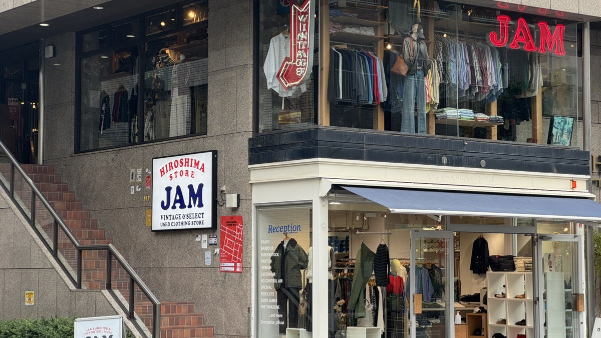 古着屋JAM VINTAGE&SELECT 広島店｜店舗の様子