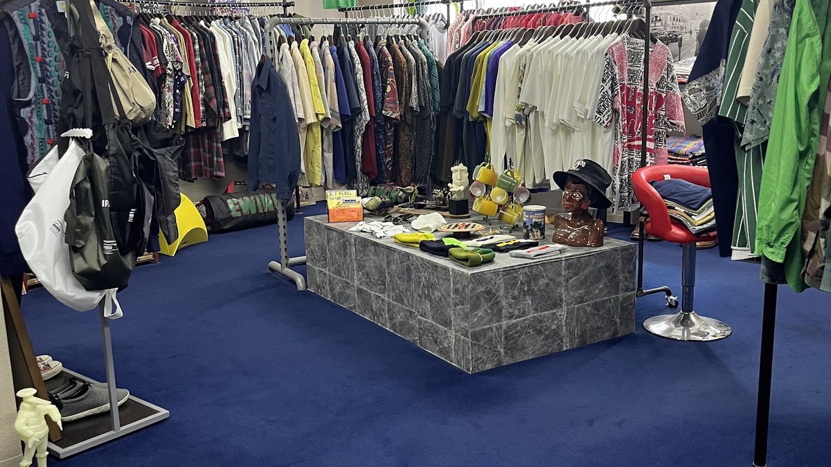 wit used clothing store｜店舗の様子