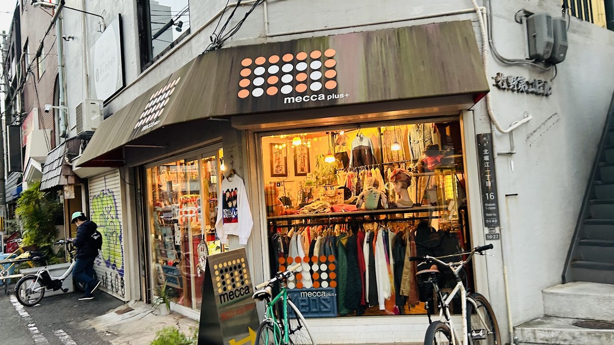 mecca plus+｜店舗の様子