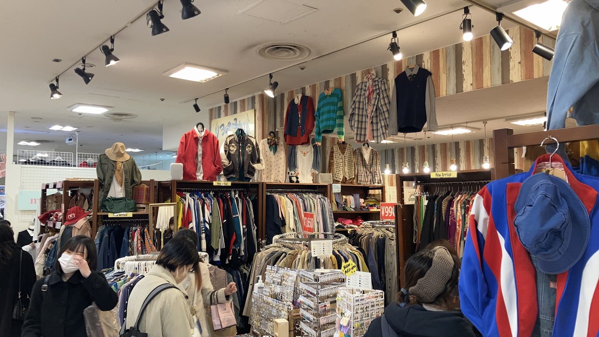 3びきの子ねこ 池袋サンシャインシティALTA店｜店舗の様子