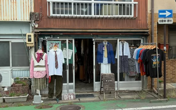 古着屋 ヒノメ｜100年級のアンティークまで揃う一点物の宝庫