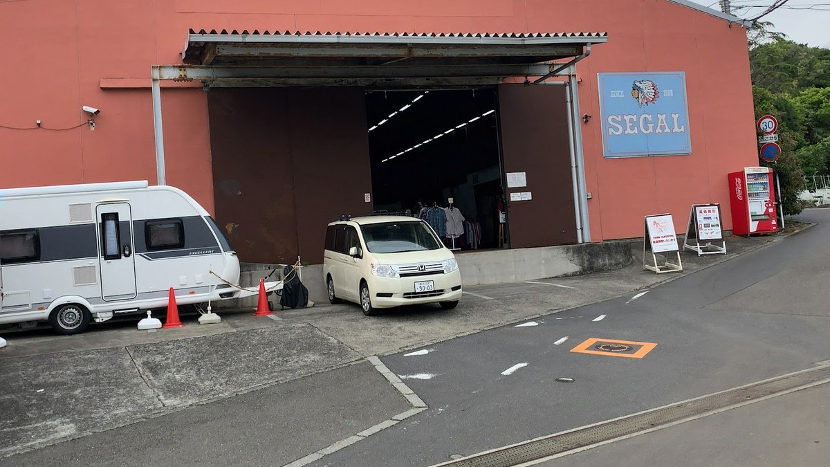 SEGAL WAREHOUSE（シーガル倉庫）｜店舗の様子