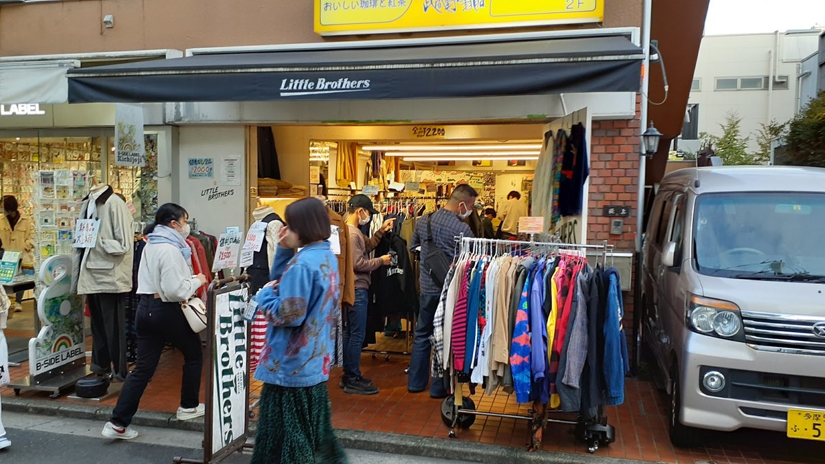 Little Brothers（リトルブラザーズ）吉祥寺店｜店舗の様子