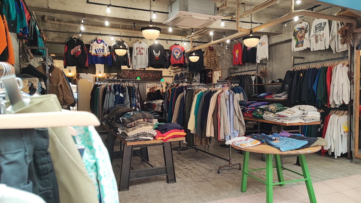 STEP AHEAD 神戸店｜店舗の様子