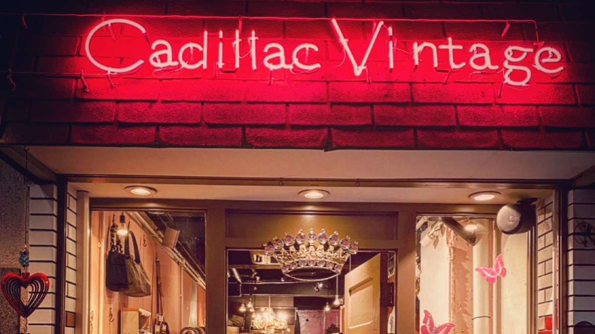 Cadillac Vintage 神戸｜店舗の様子