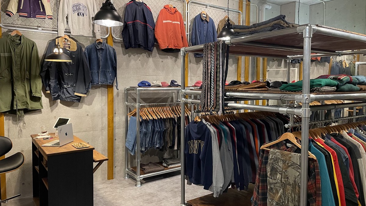 古着屋 LOTUS｜店舗の様子