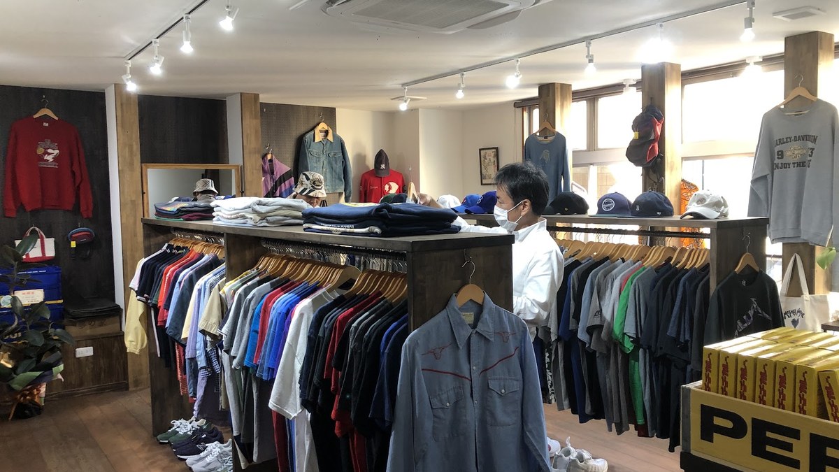 Vintage Clothing Store GOGO｜店舗の様子