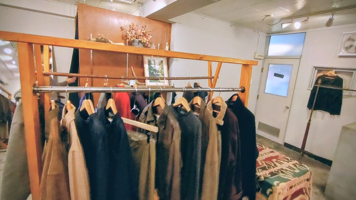 古着屋PowaLe（ポワレ）｜店舗の様子