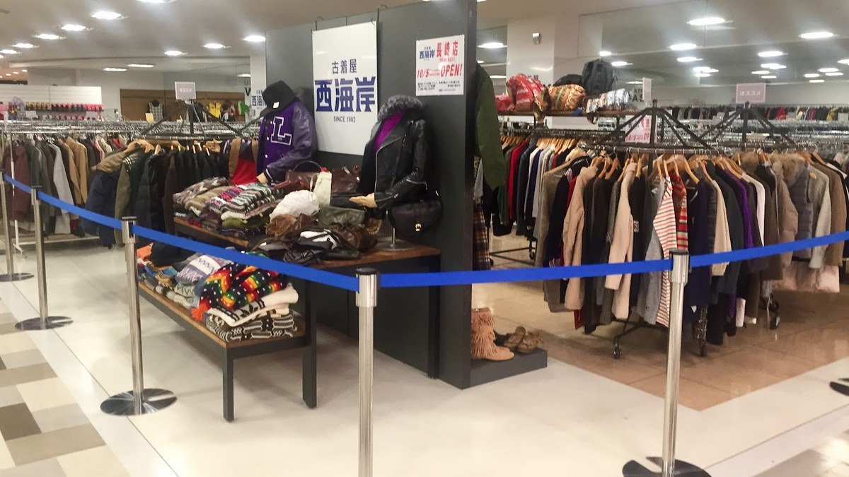 西海岸 長崎店｜店舗の様子