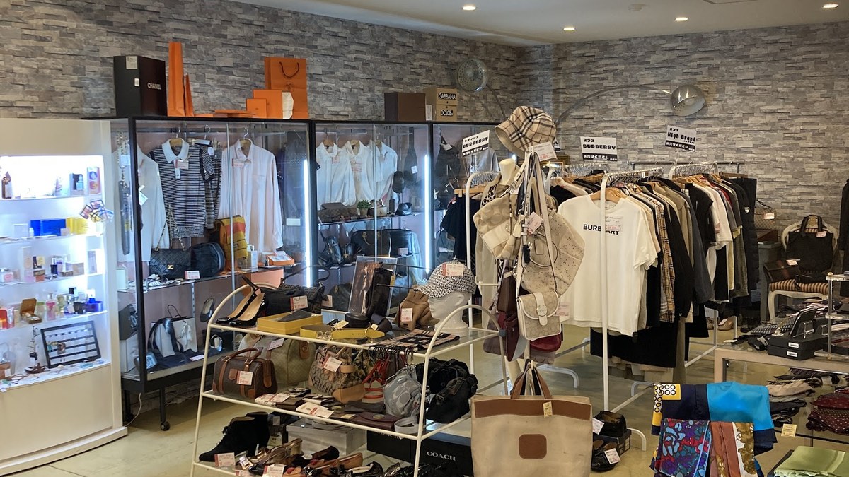 second hand store GEN｜店舗の様子