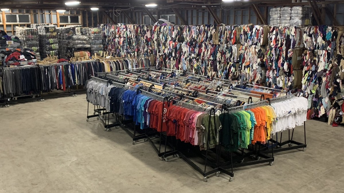 Savers Field｜店舗の様子