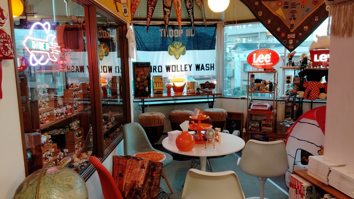 古着セレクトショップ 小市民商店｜店舗の様子