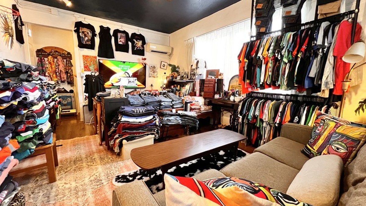 AKABANA Vintage Clothing Store｜店舗の様子