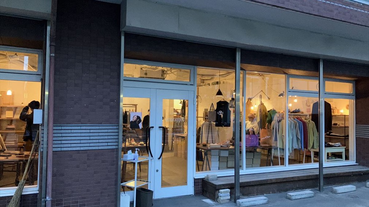 UNPLUGGED（アンプラグド）｜店舗の様子