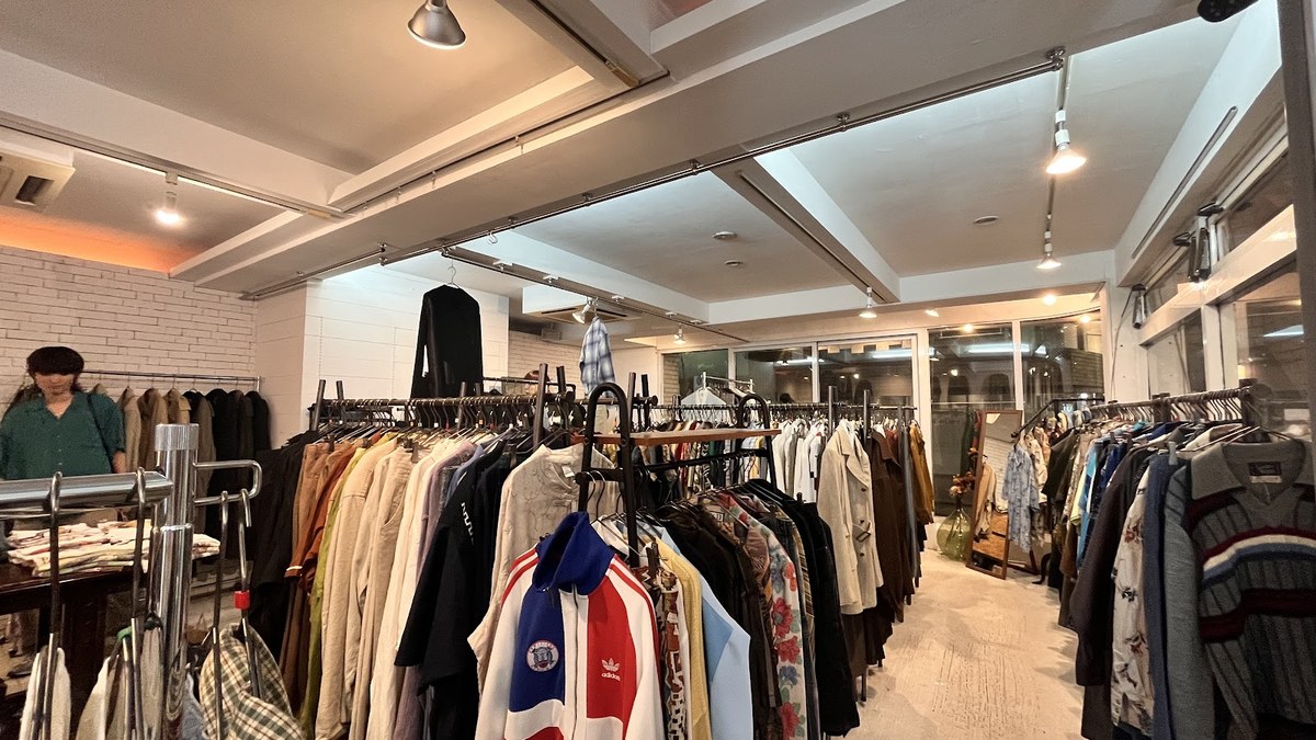 古着屋 SELEN 下北沢店｜店舗の様子