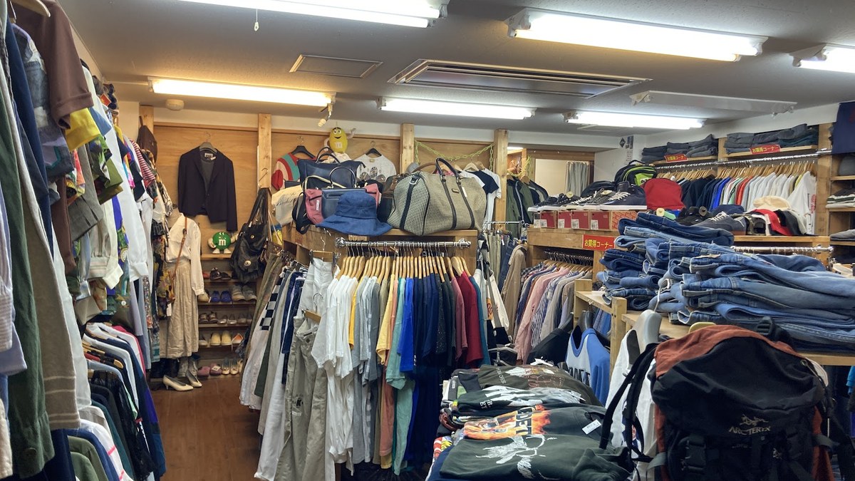 古着屋 moda 立川店｜店舗の様子
