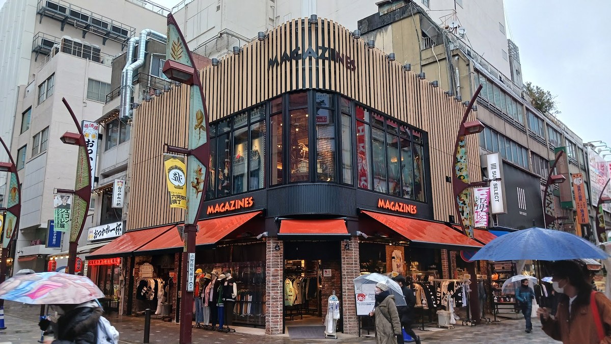 MAGAZINES 上野広小路店｜店舗の様子