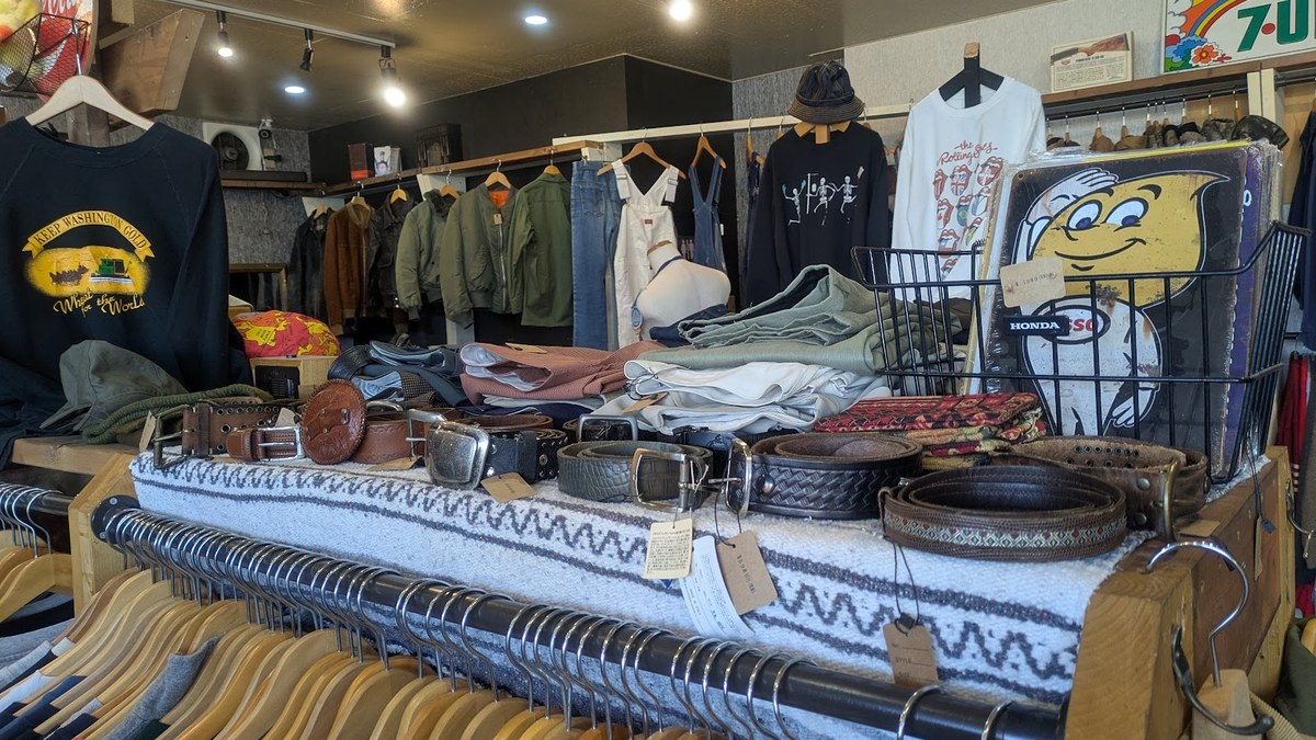 FFFF vintage clothing｜店舗の様子