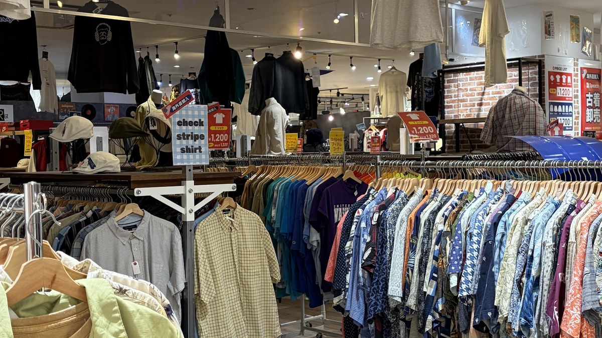 古着屋3peace 横浜ビブレ店｜店舗の様子